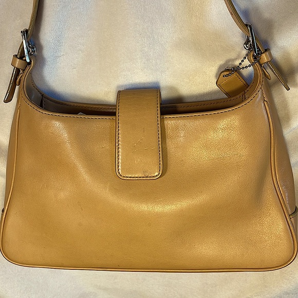 🍞 Tan Coach leather purse - Picture 3 of 9